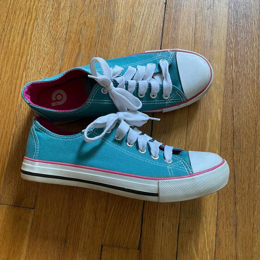 Retro-coloured sneakers - Picture 3 of 4